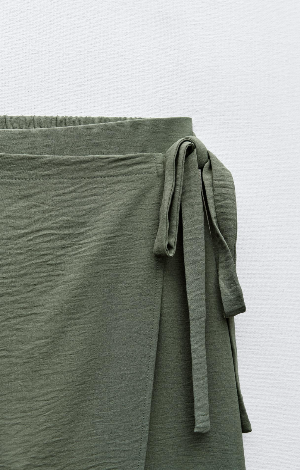 Pantalón tipo pareo fluido