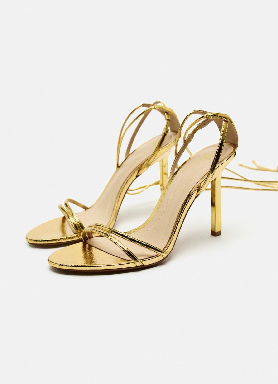 Zapatilla dorada alpargatas